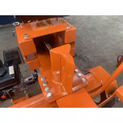 Fendeuse de bûches thermique 27T LIDERFARM - Modèle 2021